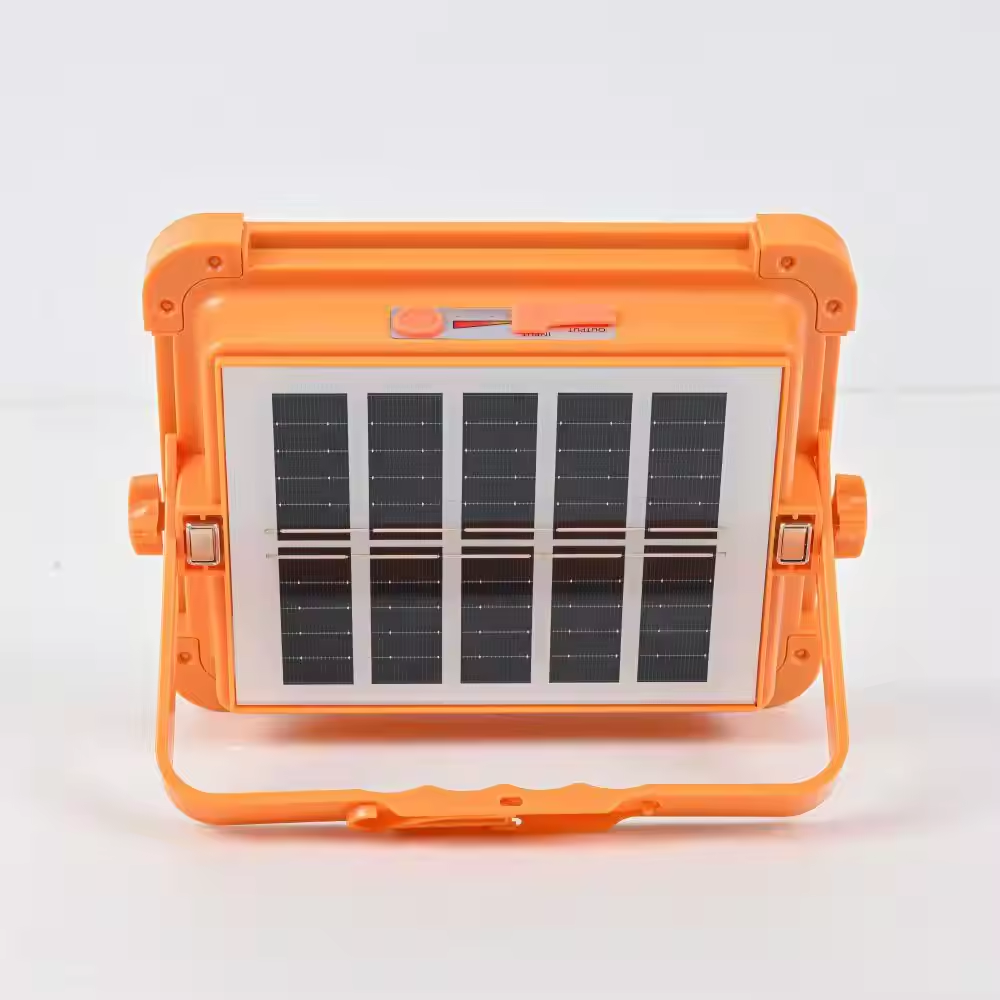 Outdoor Portable LED Solar Flo - огляд і ціна Zumtobel Outdoor Lighting